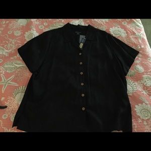 Black top size 22W and Short Pants size 20W.